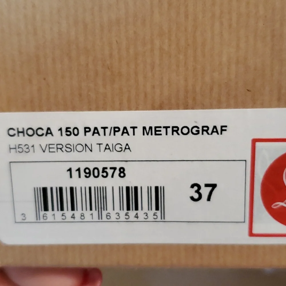 Pair of Red Bottoms sz 37 euro and sz 6 1/2 us sz - Picture 2 of 4